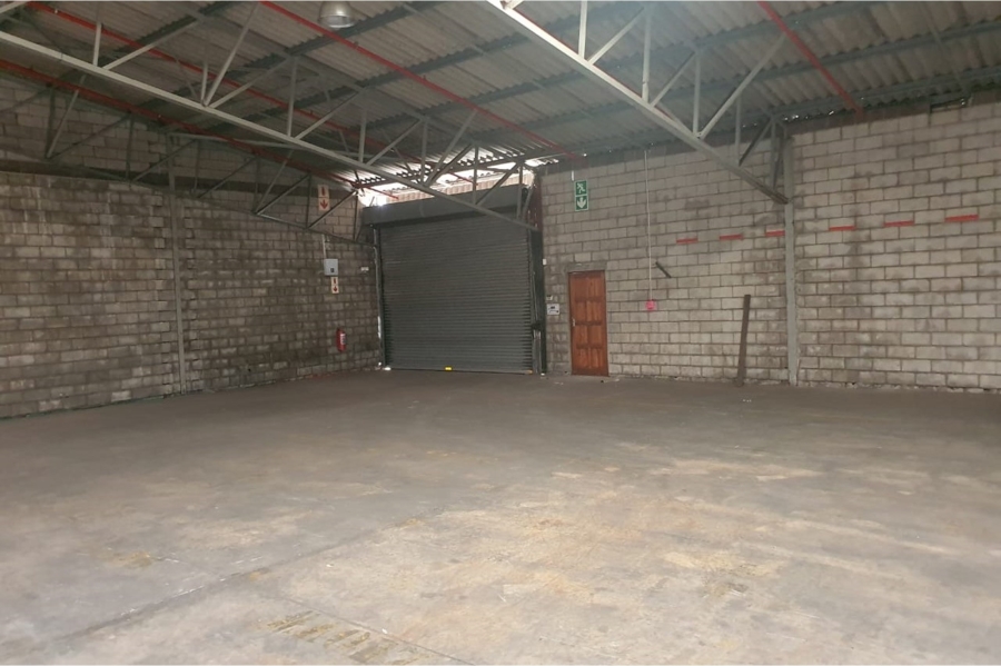 To Let commercial Property for Rent in Struandale Industrial Eastern Cape